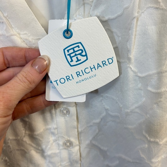 Tori Richard White Textured Tank Top - Picture 5 of 6